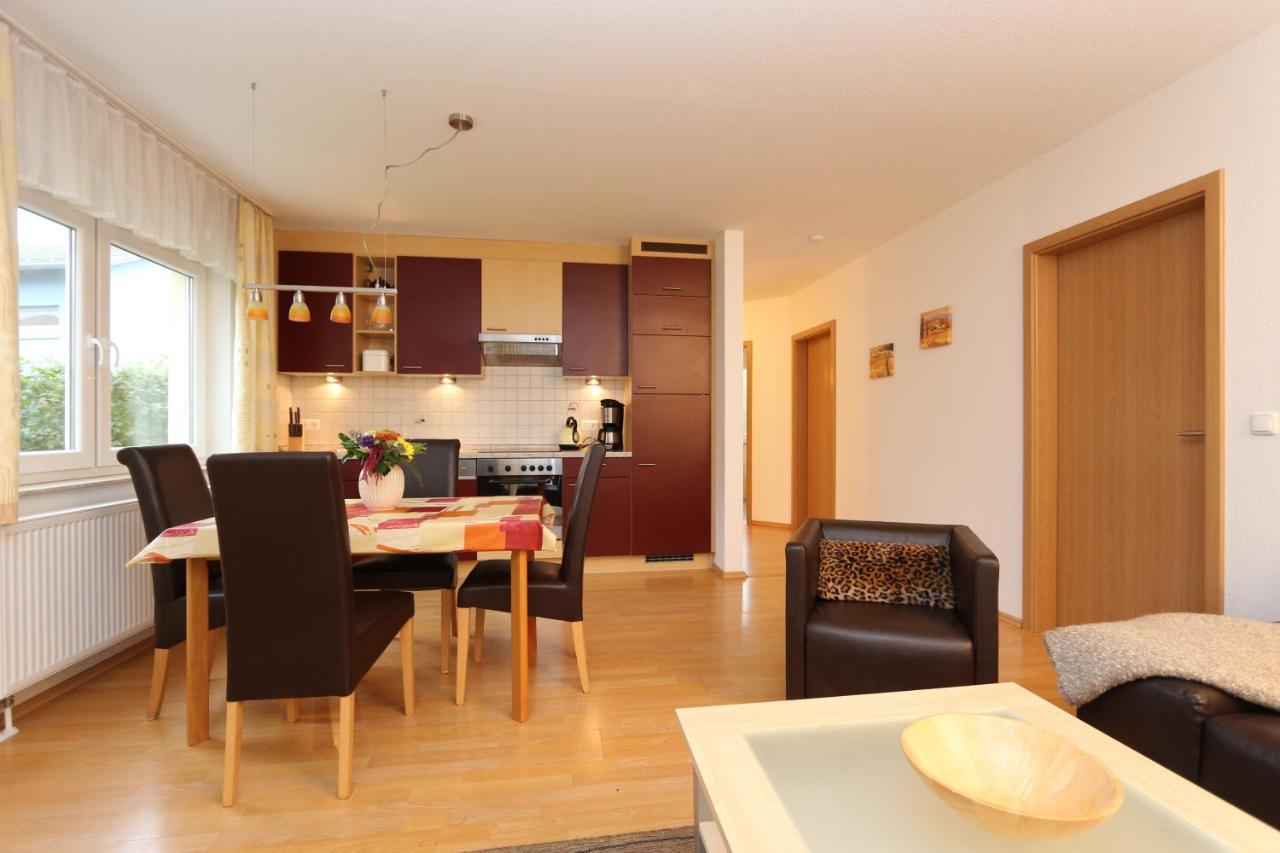 Ferienhaus Ahorn Mit Garten In צינוביץ מראה חיצוני תמונה